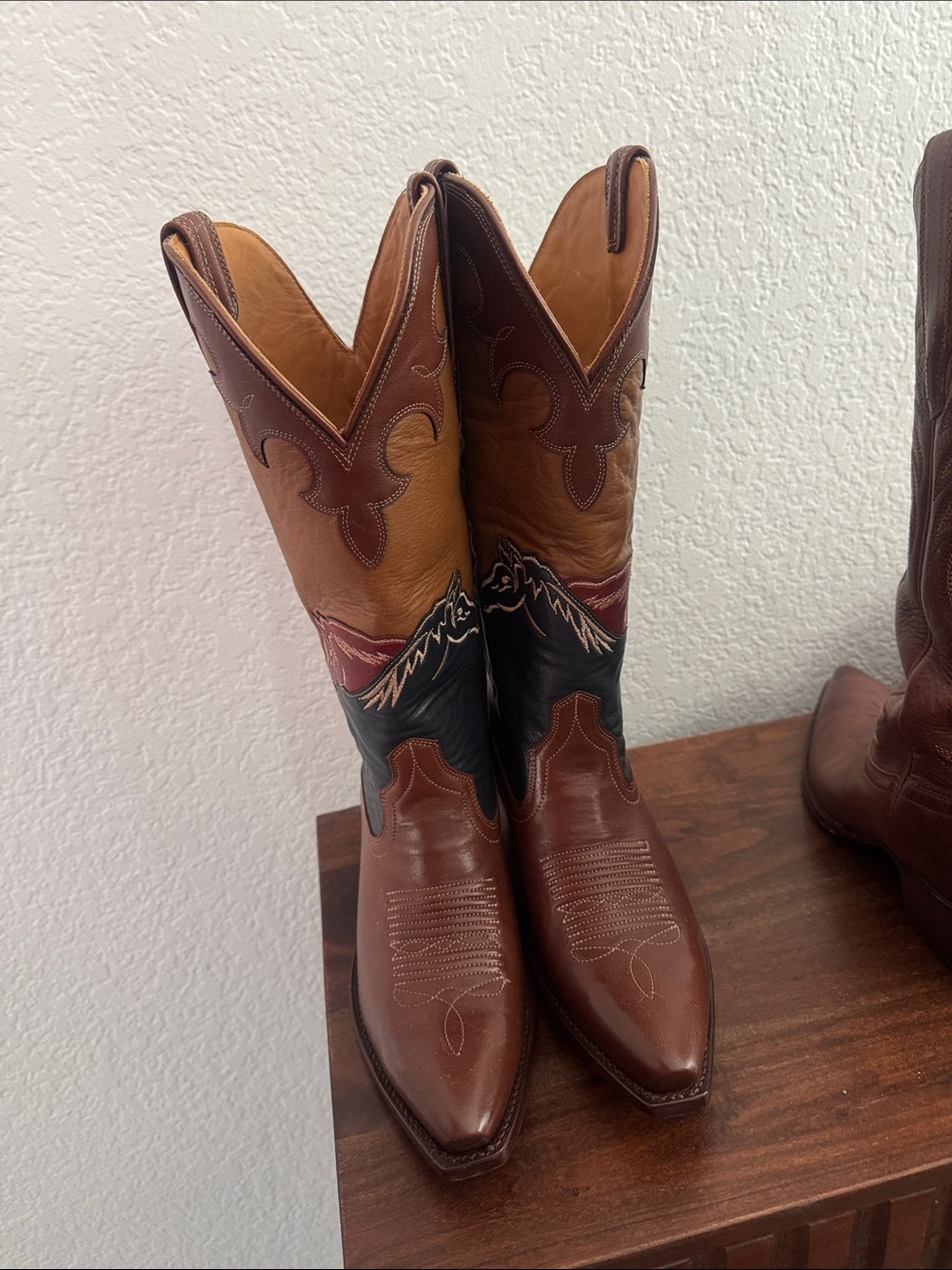 Tecovas wild horses cowboy boots - Picture 3 of 5
